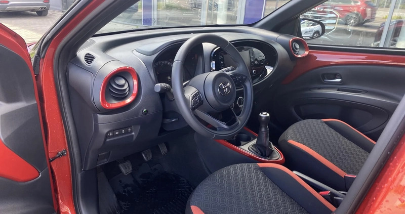 Toyota Aygo X cena 67900 przebieg: 12955, rok produkcji 2022 z Kłecko małe 154
